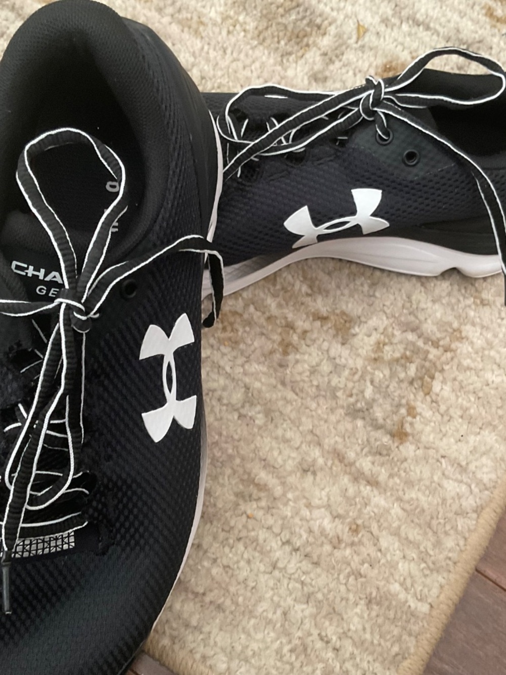 Under Armour Charged Gemini tennis shoes size 9.5, luxe sockliner - Picture 9 of 14